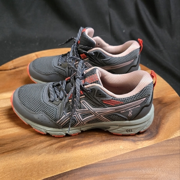 Asics Shoes - Asics Gek-Venture 8 Women's Running Shoes Size 5.5.